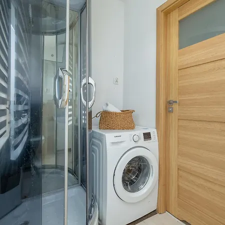 Dembowskiego Standard By Bookinghost